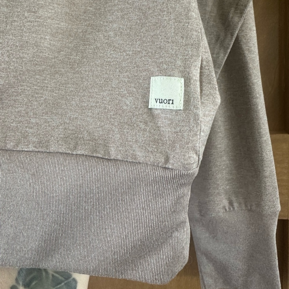 Vuori Daydream Crew Long Sleeve Sweater Dusty Rose Heather Women’s size Medium - Picture 4 of 9
